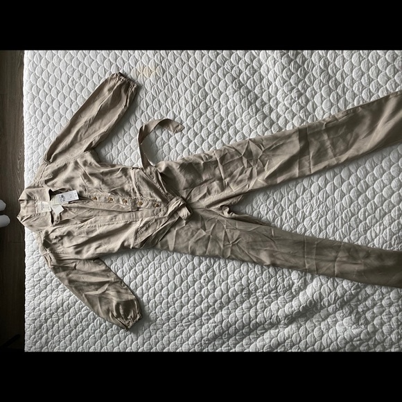 Pantsuit - Picture 2 of 3